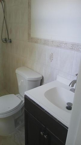 6231 SW 9th Place, North Lauderdale, FL 33068