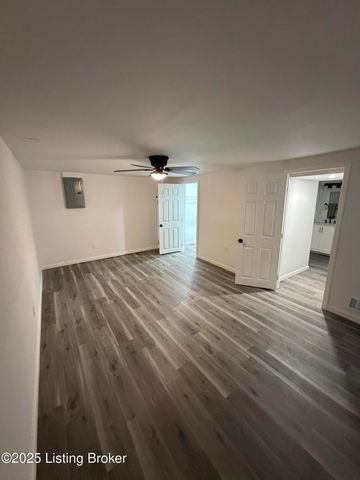 5414 Bungalow Dr, Louisville, KY 40258