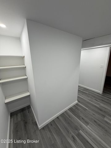 5414 Bungalow Dr, Louisville, KY 40258