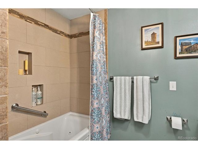 309 E Highline Cir 309-203, Centennial, CO 80122