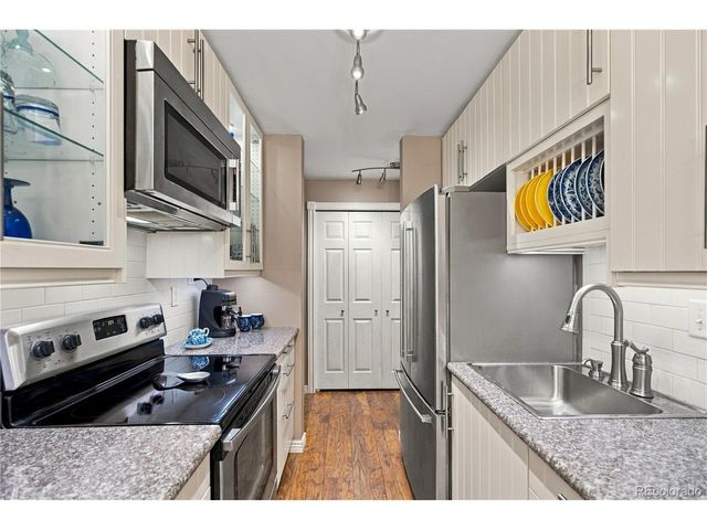 309 E Highline Cir 309-203, Centennial, CO 80122