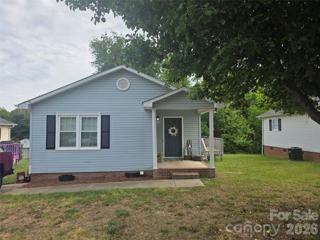 220 E Alabama Avenue, Bessemer City, NC 28016