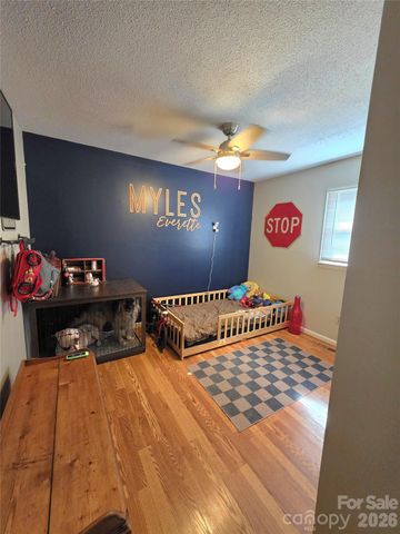 220 E Alabama Avenue, Bessemer City, NC 28016