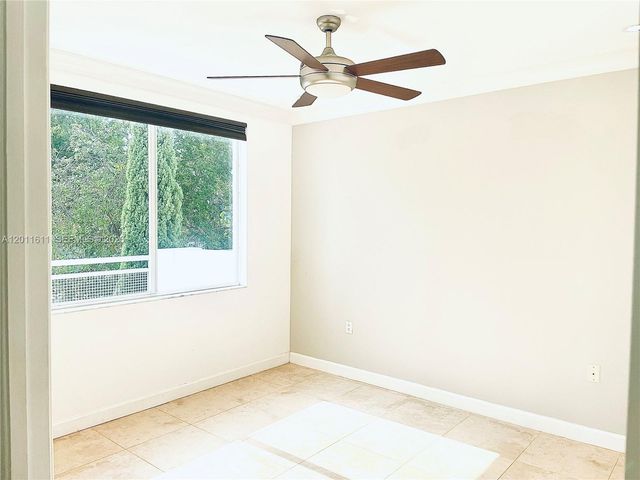 822 NE 19th Ave, Fort Lauderdale, FL 33304