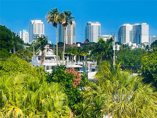 822 NE 19th Ave, Fort Lauderdale, FL 33304
