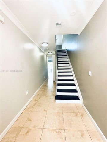 822 NE 19th Ave, Fort Lauderdale, FL 33304
