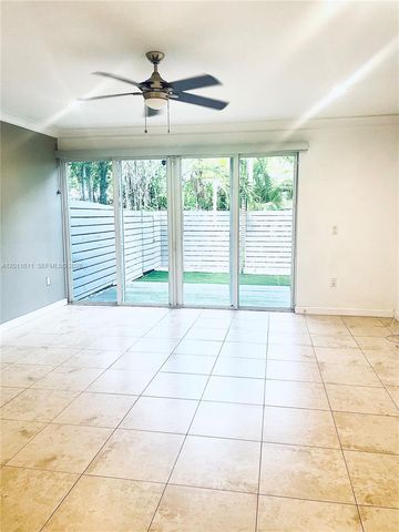 822 NE 19th Ave, Fort Lauderdale, FL 33304