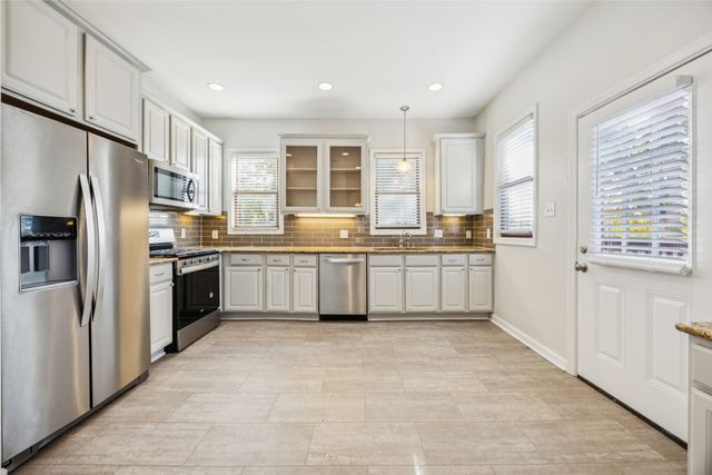 2110 Washington Avenue, Fort Worth, TX 76110