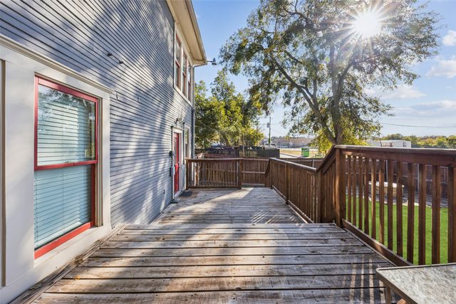 2110 Washington Avenue, Fort Worth, TX 76110