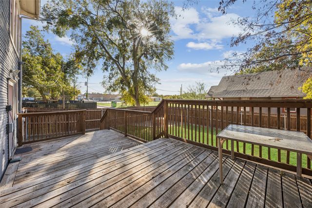 2110 Washington Avenue, Fort Worth, TX 76110