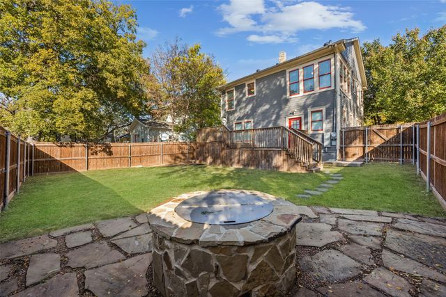 2110 Washington Avenue, Fort Worth, TX 76110