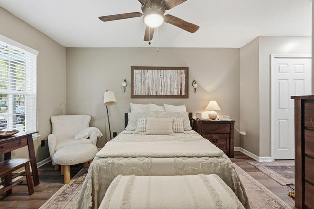 8089 Shadow Oak Drive, North Charleston, SC 29406