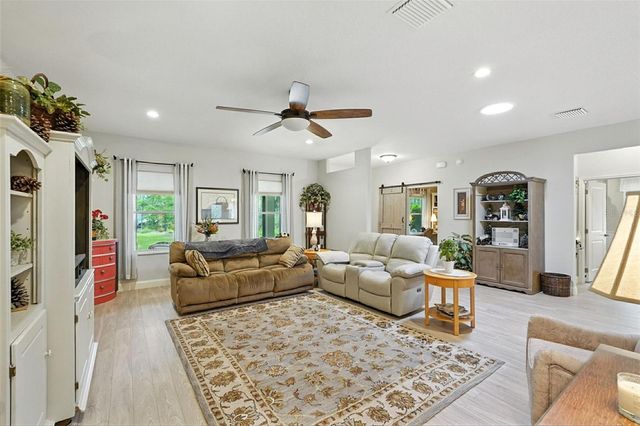 2238 COUNTY ROAD 243C, Wildwood, FL 34785