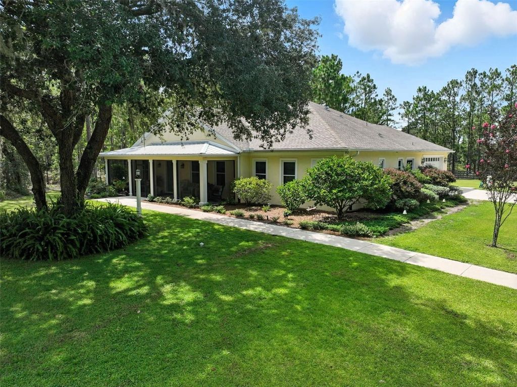 Image 1 of property listing at 2238 COUNTY ROAD 243C, Wildwood, FL 34785