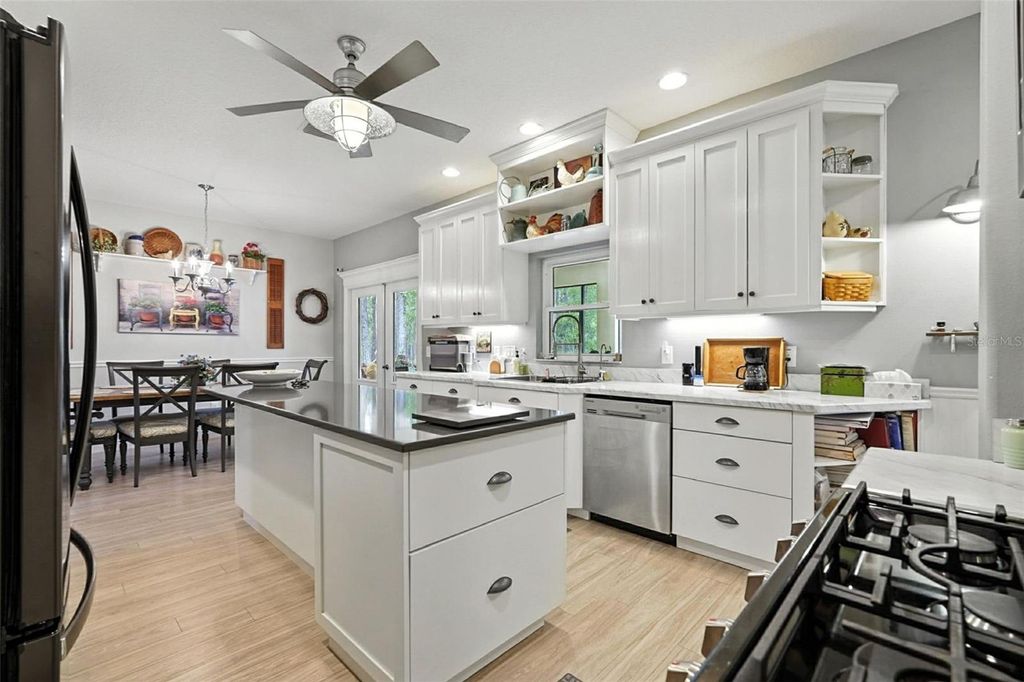 Image 15 of property listing at 2238 COUNTY ROAD 243C, Wildwood, FL 34785