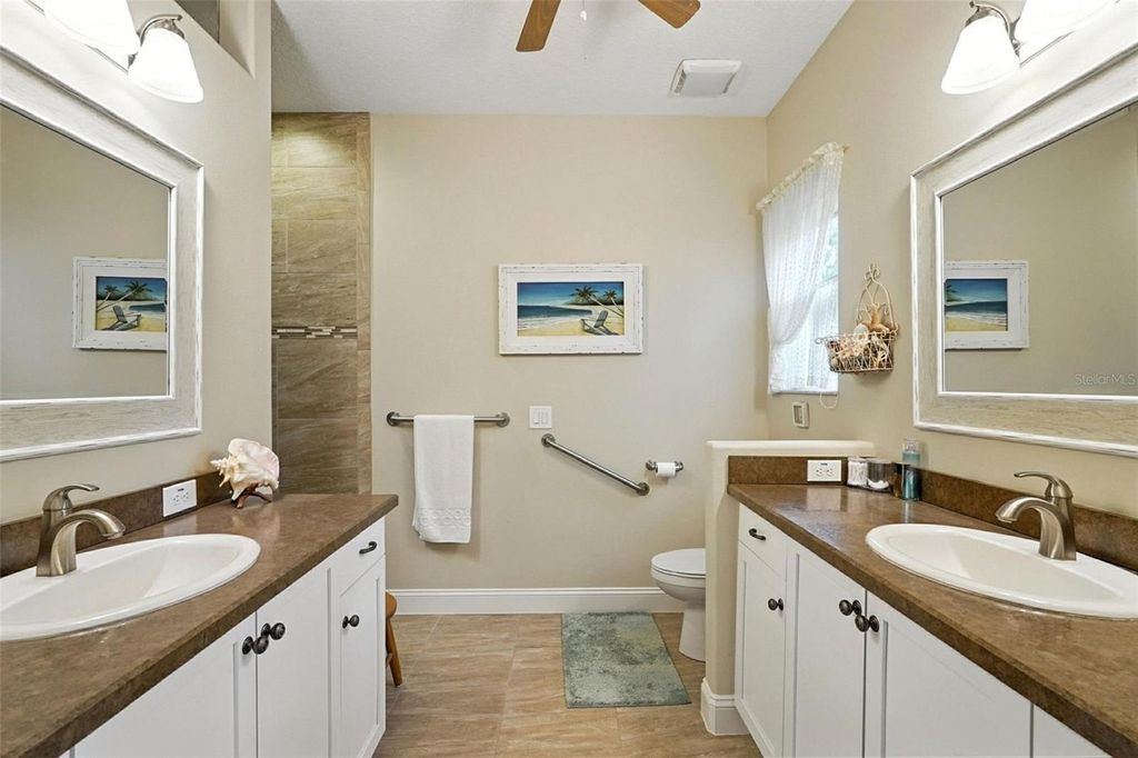 Image 22 of property listing at 2238 COUNTY ROAD 243C, Wildwood, FL 34785