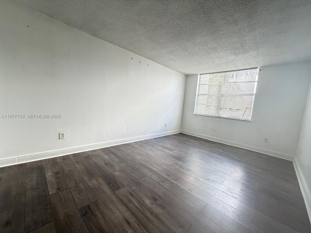 494 NW 165th St Rd C-504, Miami, FL 33169