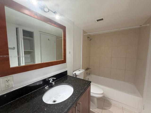 494 NW 165th St Rd C-504, Miami, FL 33169