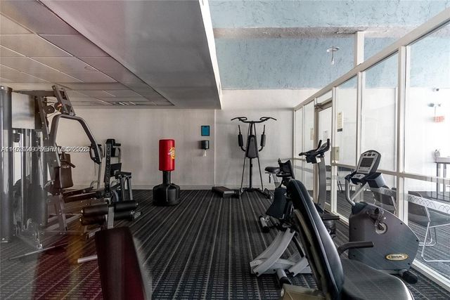 494 NW 165th St Rd C-504, Miami, FL 33169