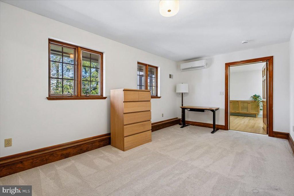 Image 31 of property listing at 6317 POE RD, Bethesda, MD 20817