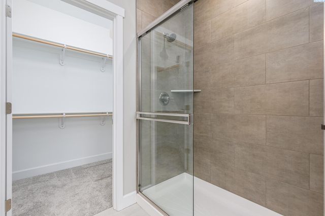 8705 Dusty Maiden Dr, Pasco, WA 99301