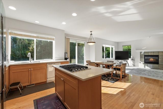 14239 229th Avenue NE, Woodinville, WA 98077