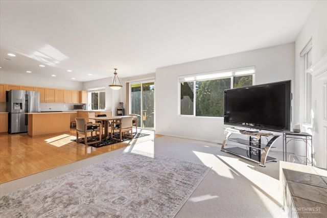 14239 229th Avenue NE, Woodinville, WA 98077