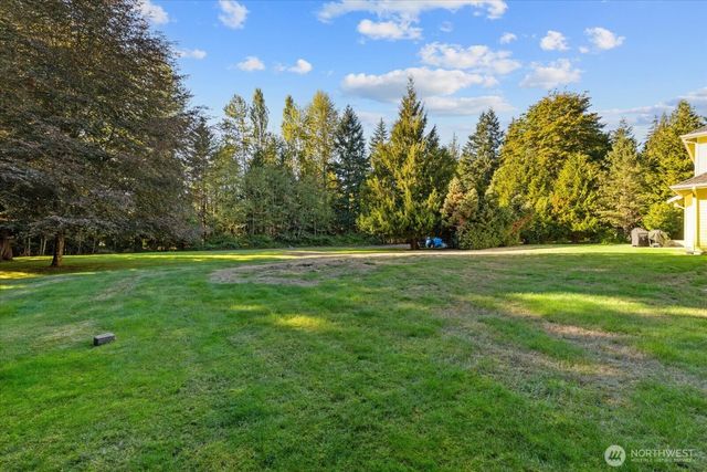 14239 229th Avenue NE, Woodinville, WA 98077