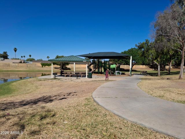 6408 W BECKER Lane, Glendale, AZ 85304