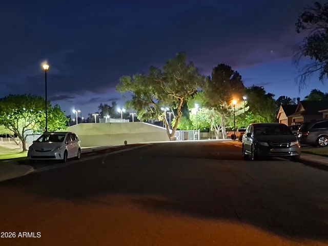 6408 W BECKER Lane, Glendale, AZ 85304