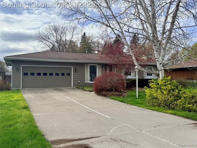 2571 Herber Drive, Port Huron, MI 48060