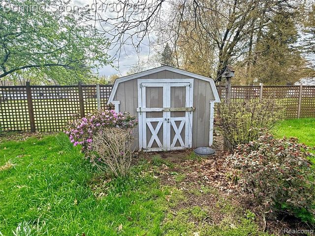 2571 Herber Drive, Port Huron, MI 48060