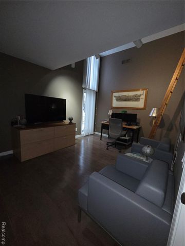 2745 Ayrshire Drive, Bloomfield Hills, MI 48302