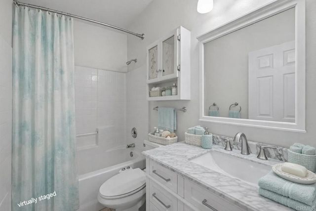 8899 Tobira Drive, Escondido, CA 92026