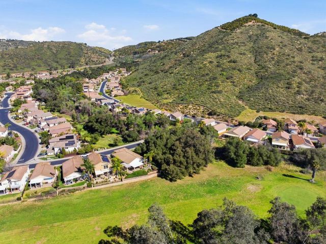 8899 Tobira Drive, Escondido, CA 92026
