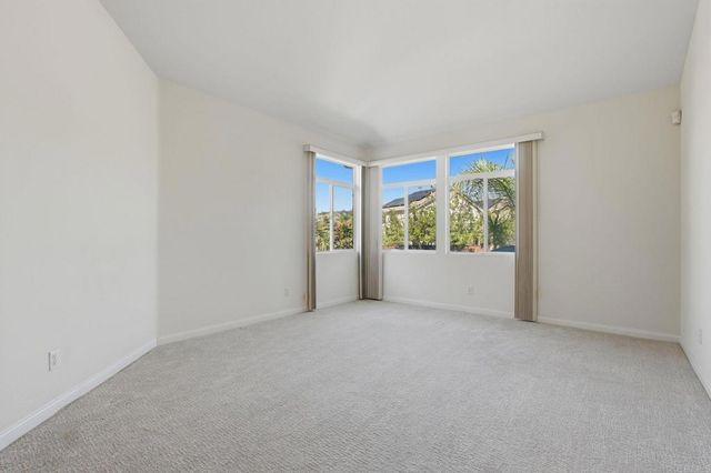 8899 Tobira Drive, Escondido, CA 92026