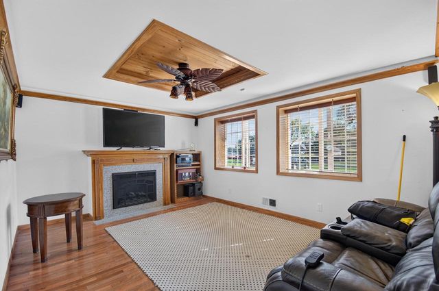 33940 Lagoon DRIVE, Burlington, WI 53105