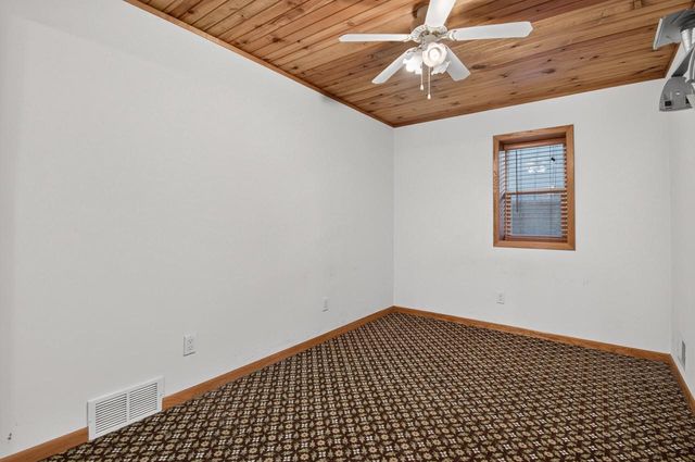 33940 Lagoon DRIVE, Burlington, WI 53105
