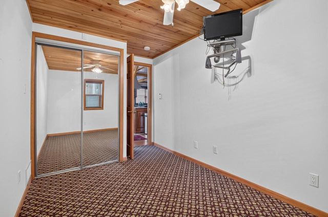 33940 Lagoon DRIVE, Burlington, WI 53105
