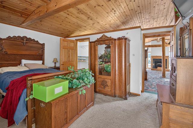 33940 Lagoon DRIVE, Burlington, WI 53105