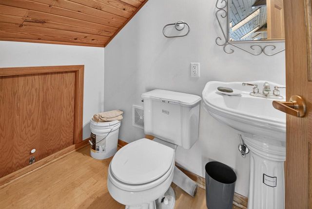 33940 Lagoon DRIVE, Burlington, WI 53105