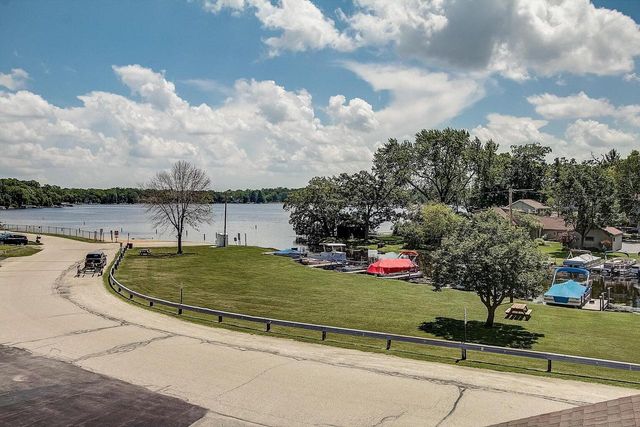 33940 Lagoon DRIVE, Burlington, WI 53105