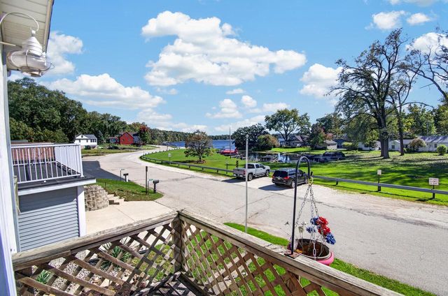 33940 Lagoon DRIVE, Burlington, WI 53105