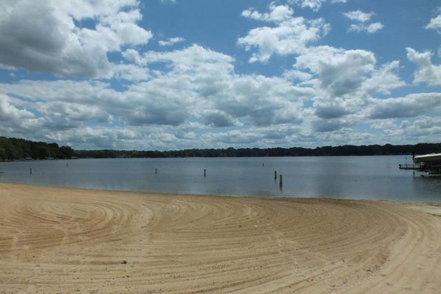 33940 Lagoon DRIVE, Burlington, WI 53105