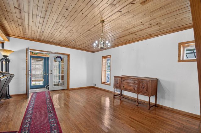 33940 Lagoon DRIVE, Burlington, WI 53105