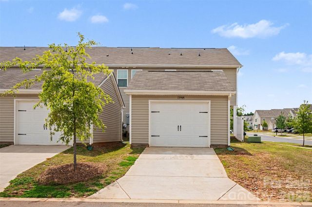 13905 Castle Nook Drive, Charlotte, NC 28273