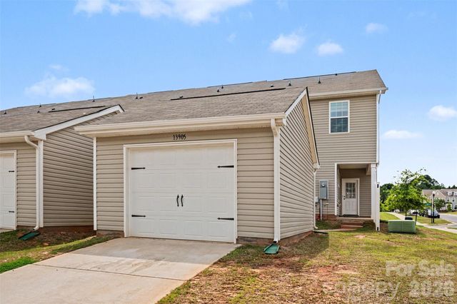 13905 Castle Nook Drive, Charlotte, NC 28273