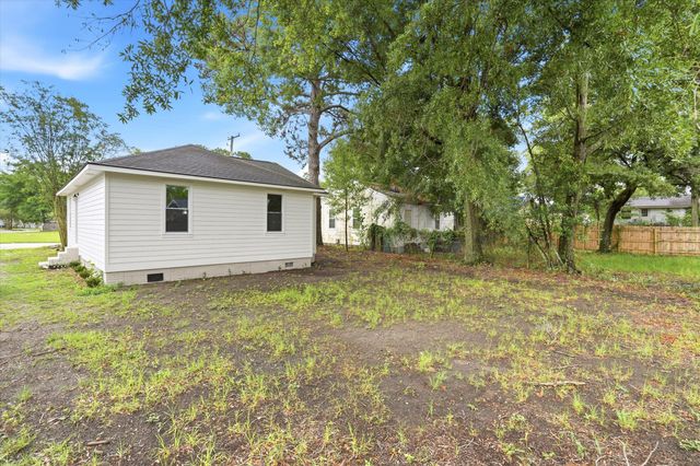 2306 Kent Avenue, North Charleston, SC 29405