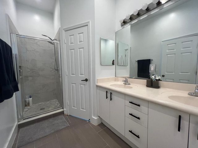 522 Live Oak Lane, Weston, FL 33327