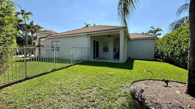 522 Live Oak Lane, Weston, FL 33327